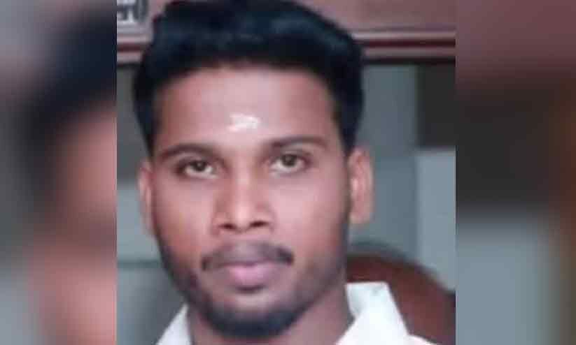 വാഹനാപകടത്തിൽ പരിക്കേറ്റ് ചികിത്സയിലായിരുന്ന യുവാവ് മരിച്ചു