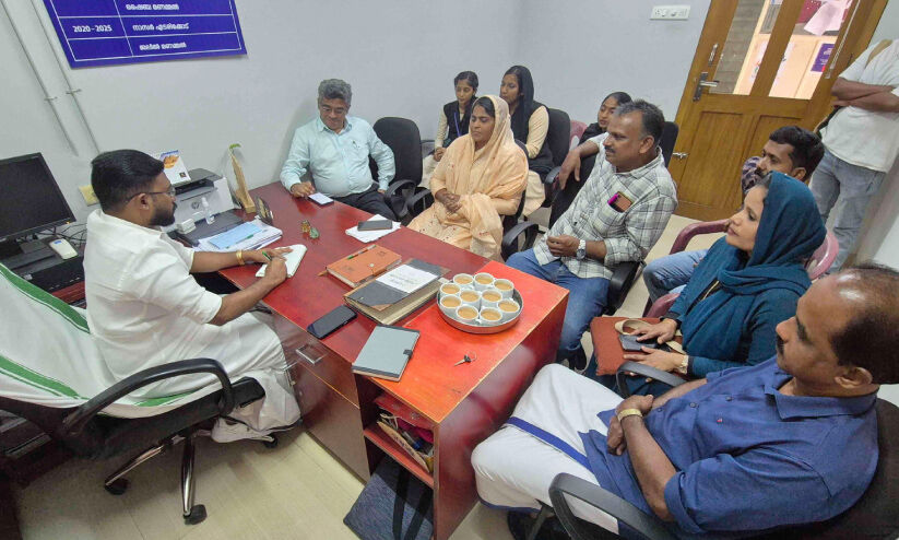 ദേ​വ​ർ​ഷി​ന് കൈ​ത്താ​ങ്ങാ​കാ​ൻ നാ​ട് ഒ​ന്നി​ച്ചു; 25 അംഗ ചി​കി​ത്സ ധ​ന​സ​ഹാ​യ സ​മി​തി രൂ​പ​വ​ത്കരി​ച്ചു