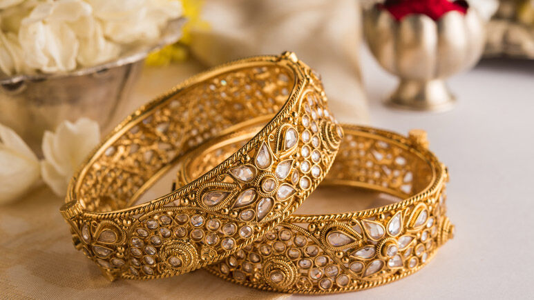 സ്വർണത്തിന് വീണ്ടും വൻ വിലവർധന; പുതിയ റെക്കോഡിട്ട് മഞ്ഞലോഹം സ്വർണത്തിന് വീണ്ടും വൻ വിലവർധന; പുതിയ റെക്കോഡിട്ട് മഞ്ഞലോഹം