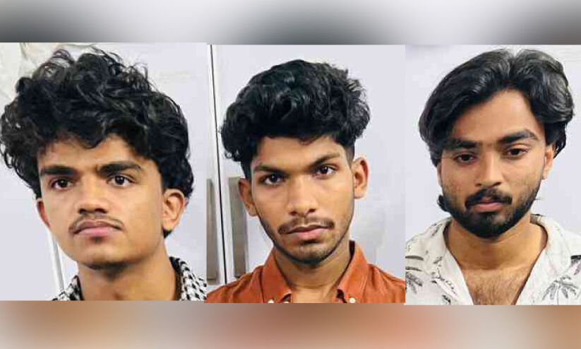 വിദ്യാർഥിയുടെ മോർഫ് ചെയ്ത ചിത്രങ്ങള് കാണിച്ച് പണം തട്ടാൻ ശ്രമം; യുവാക്കൾ പിടിയിൽ വിദ്യാർഥിയുടെ മോർഫ് ചെയ്ത ചിത്രങ്ങള് കാണിച്ച് പണം തട്ടാൻ ശ്രമം; യുവാക്കൾ പിടിയിൽ