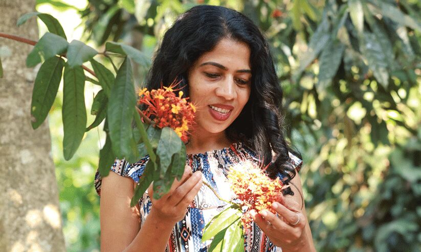 ആദ്യത്തെ സൈബർ അറ്റാക്ക് തളർത്തിയെങ്കിലും രണ്ടാമത്തെ അറ്റാക്ക് എന്നെ ബാധിച്ചില്ല -നടി രമ്യ സുരേഷ് ആദ്യത്തെ സൈബർ അറ്റാക്ക് തളർത്തിയെങ്കിലും രണ്ടാമത്തെ അറ്റാക്ക് എന്നെ ബാധിച്ചില്ല -നടി രമ്യ സുരേഷ്