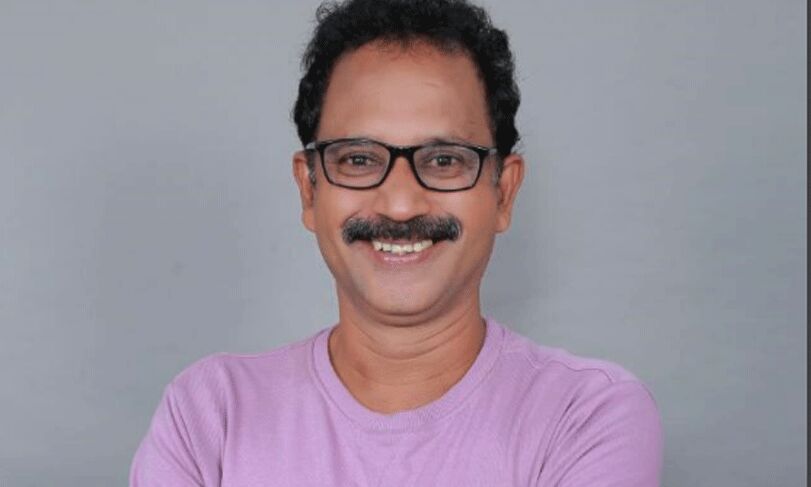 കുട്ടന്റെ ഷിനിഗാമിയും  മനോരാജ്യവും ഒന്നിച്ച് തിയറ്ററുകളിൽ; രണ്ട്  മക്കളെ  ഒരേദിവസം  കെട്ടിച്ചുവിടുന്ന അച്ഛന്റെ മാനസികാവസ്ഥയെന്ന് സംവിധായകൻ റഷീദ് പാറയ്ക്കൽ- അഭിമുഖം