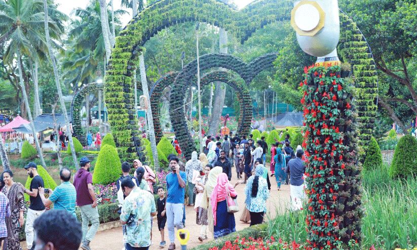 വർണക്കാഴ്ചകളുമായി പൂപ്പൊലി -2024 വർണക്കാഴ്ചകളുമായി പൂപ്പൊലി -2024