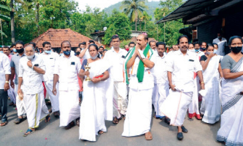 കർഷക മണ്ണിൽ ഇക്കുറി നാട്ടങ്കം