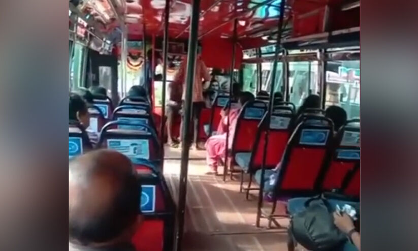 സമയ​ക്രമ​ത്തിന്‍റെ പേരിൽ ബസ്​ തടഞ്ഞ്​ ഡ്രൈവർക്ക്​ നേരെ വടിവാൾ വീശി