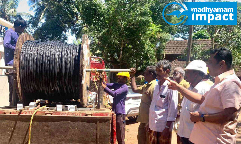 ചോ​ല​ക്കു​ണ്ട് സ്കൂ​ൾ കെ​ട്ടി​ട​ത്തി​ന​രി​കി​ലെ വൈ​ദ്യു​തി ലൈ​ൻ മാ​റ്റി സ്ഥാ​പി​ച്ചു