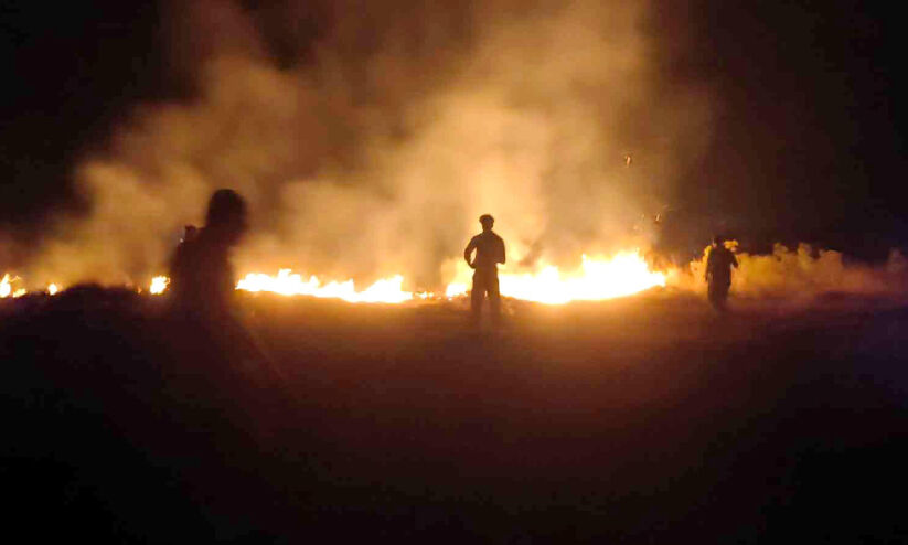 മാടായിപ്പാറയിൽ വൻ തീപിടിത്തം