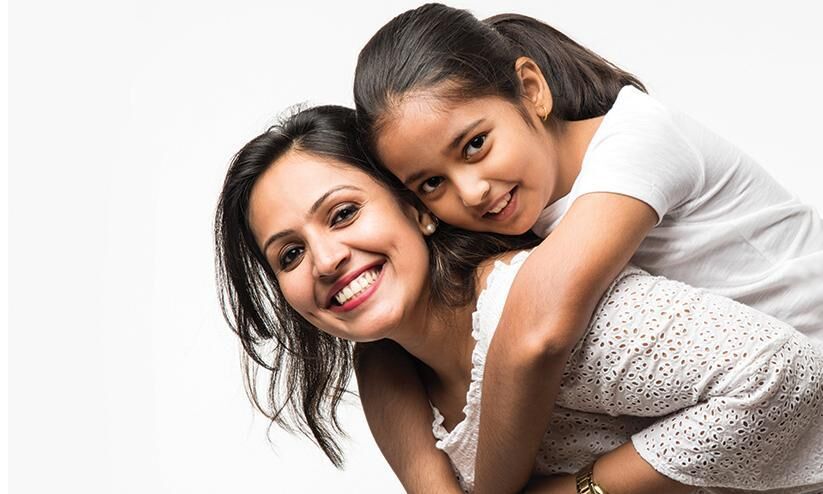 കുട്ടികളോട് കാർക്കശ്യത്തോടെ പെരുമാറേണ്ട, ലാളിച്ചു വഷളാക്കുകയും വേണ്ട; അറിയാം ഉത്തമ രക്ഷിതാവിന്റെ ഗുണങ്ങൾ കുട്ടികളോട് കാർക്കശ്യത്തോടെ പെരുമാറേണ്ട, ലാളിച്ചു വഷളാക്കുകയും വേണ്ട; അറിയാം ഉത്തമ രക്ഷിതാവിന്റെ ഗുണങ്ങൾ