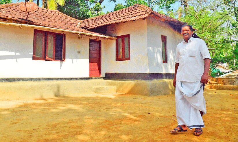 കേളുവേട്ടൻ എന്ന ജനകീയൻ ഇനി മന്ത്രിക്കുപ്പായത്തിൽ കേളുവേട്ടൻ എന്ന ജനകീയൻ ഇനി മന്ത്രിക്കുപ്പായത്തിൽ