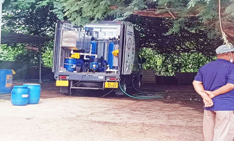 എരുമേലിയിലെ ശൗചാലയ മാലിന്യം സംസ്​കരണം ഏറ്റെടുത്ത്​ പഞ്ചായത്ത്