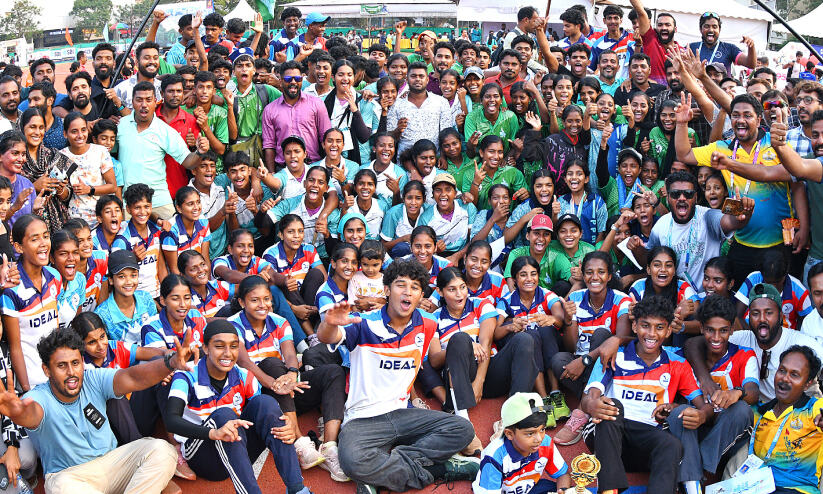 സ്കൂൾ കായികമേള: തിരുവനന്തപുരത്തിന് ഓവറോൾ; അത്ലറ്റിക്സിൽ ചരിത്രം കുറിച്ച് മലപ്പുറം സ്കൂൾ കായികമേള: തിരുവനന്തപുരത്തിന് ഓവറോൾ; അത്ലറ്റിക്സിൽ ചരിത്രം കുറിച്ച് മലപ്പുറം