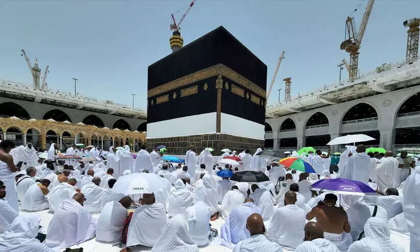 പാസ്പോർട്ട് വെരിഫിക്കേഷൻ; കേന്ദ്രത്തിന്റെ സർക്കുലർ പ്രവാസി ഹജ്ജ് തീർഥാടകർക്ക് തിരിച്ചടിയാകും പാസ്പോർട്ട് വെരിഫിക്കേഷൻ; കേന്ദ്രത്തിന്റെ സർക്കുലർ പ്രവാസി ഹജ്ജ് തീർഥാടകർക്ക് തിരിച്ചടിയാകും