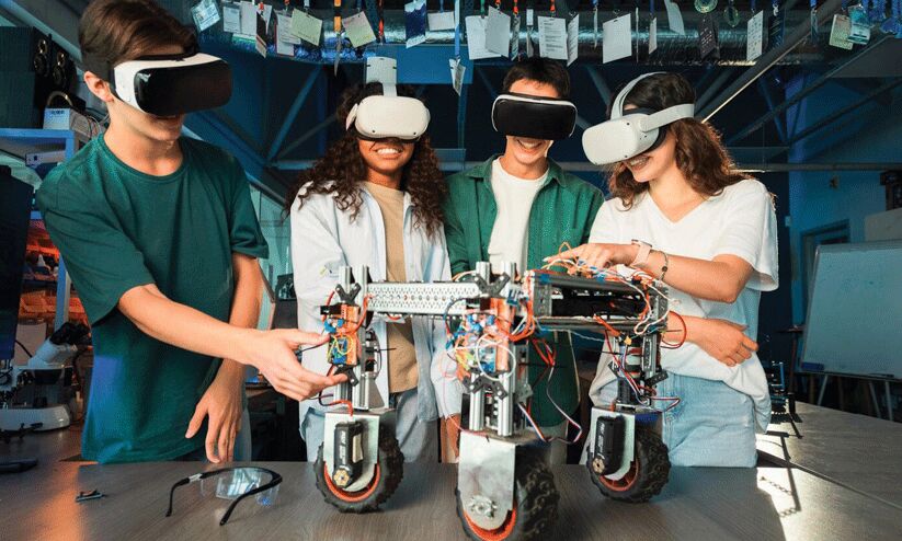 ‘റോബോട്ടിക്സിന് ഐ.ടി, മാനുഫാക്ചറിങ് മേഖലയിൽ ഭാവിയിൽ സാധ‍്യത കൂടുതൽ’ -അറിയാം, റോബോട്ടിക്സിലെ കരിയർ അവസരങ്ങൾ