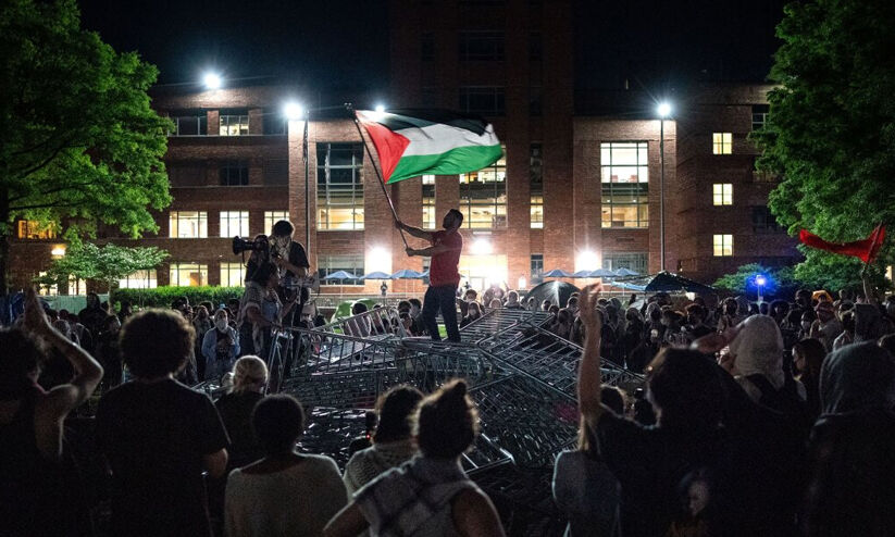 യു.എസ് കാമ്പസുകളിലെ ഫലസ്തീൻ അനുകൂല പ്രക്ഷോഭം -കാണാം ചിത്രങ്ങൾ... യു.എസ് കാമ്പസുകളിലെ ഫലസ്തീൻ അനുകൂല പ്രക്ഷോഭം -കാണാം ചിത്രങ്ങൾ...