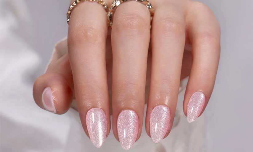 സൗന്ദര്യം കൂട്ടാനുപയോഗിക്കുന്ന ജെൽ നഖങ്ങൾ കാൻസറിനും വന്ധ്യതക്കും കാരണമാകും; മുന്നറിയിപ്പുമായി ഡെർമെറ്റോളജിസ്റ്റ് സൗന്ദര്യം കൂട്ടാനുപയോഗിക്കുന്ന ജെൽ നഖങ്ങൾ കാൻസറിനും വന്ധ്യതക്കും കാരണമാകും; മുന്നറിയിപ്പുമായി ഡെർമെറ്റോളജിസ്റ്റ്