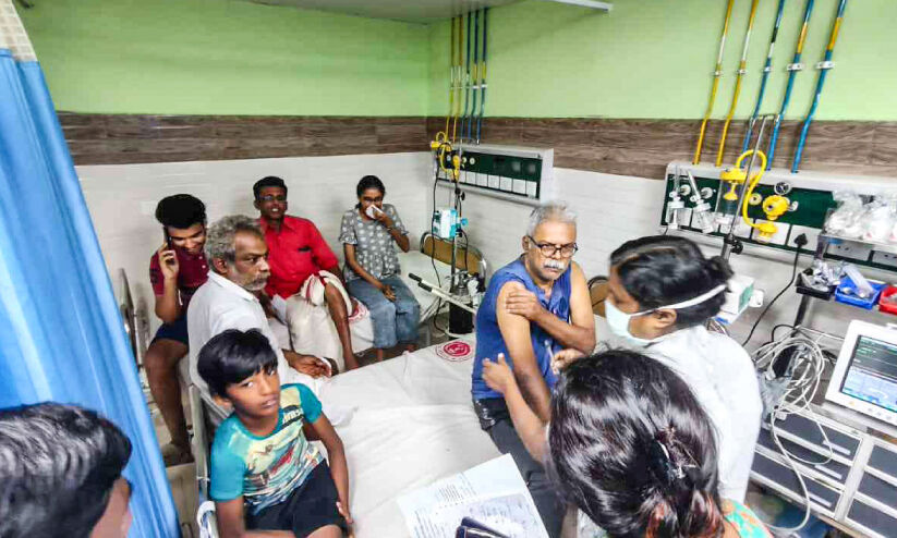 ചിറ്റൂർ അമ്പാട്ടുപാളയത്ത് പത്തിലധികം പേർക്ക് തെരുവുനായുടെ കടിയേറ്റു ചിറ്റൂർ അമ്പാട്ടുപാളയത്ത് പത്തിലധികം പേർക്ക് തെരുവുനായുടെ കടിയേറ്റു