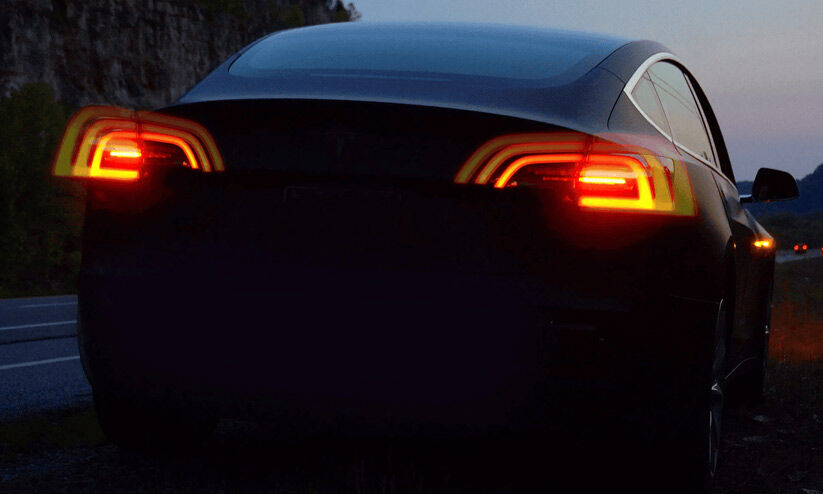 അലങ്കാരത്തിനല്ല ഹസാർഡ് ലൈറ്റുകൾ അലങ്കാരത്തിനല്ല ഹസാർഡ് ലൈറ്റുകൾ