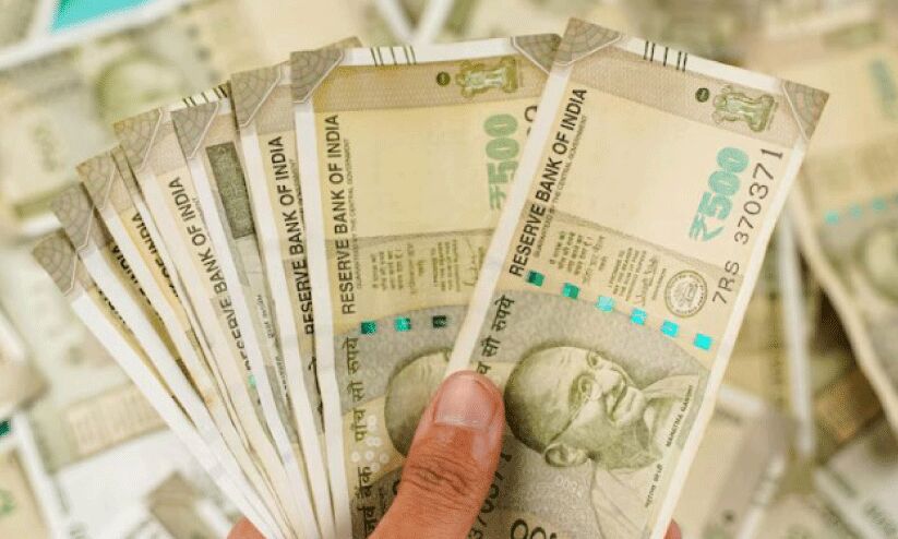 രേഖകളില്ലാതെ കടത്തിയ 36.5 ലക്ഷം പിടികൂടി രേഖകളില്ലാതെ കടത്തിയ 36.5 ലക്ഷം പിടികൂടി