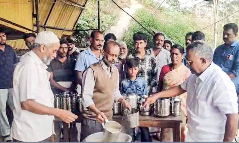 മൂ​ന്നാ​ർ ജു​മാ മ​സ്​​ജി​ദിൻറെ പേരുകേട്ട ഔ​ഷ​ധ​ക്ക​ഞ്ഞി