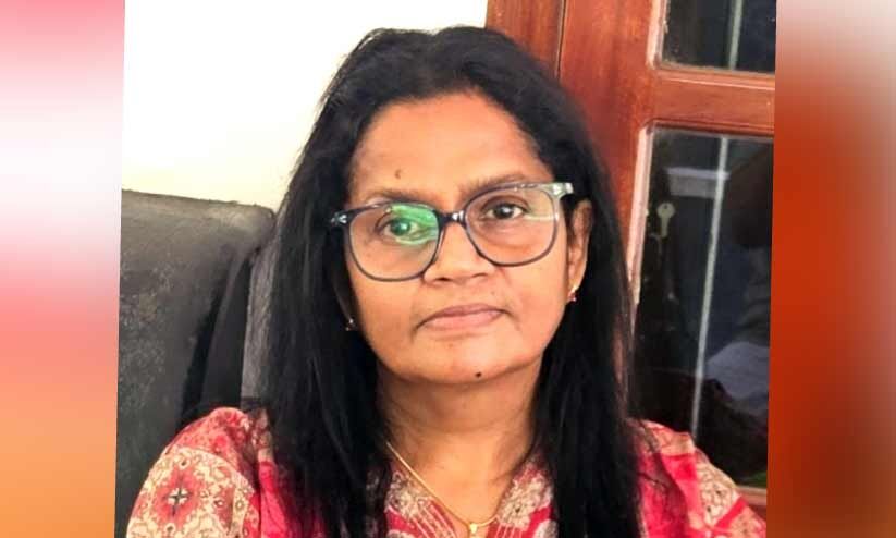 ഹിമാർദ്രമീ സമ്മിളിതങ്ങൾ ഹിമാർദ്രമീ സമ്മിളിതങ്ങൾ