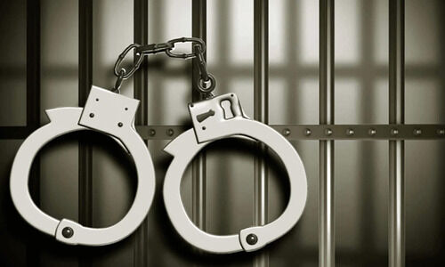 മദ്യ ലഹരിയില്‍ ബസിനുള്ളില്‍ യുവതിയുടെ പരാക്രമം; പാലാ സ്വദേശിനി അറസ്റ്റിൽ