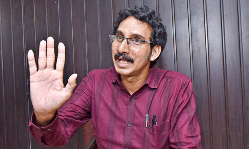 ബാ​ല​സാ​ഹി​ത്യ​ത്തി​ന്റെ അ​ൽ​ഗോ​രി​തം