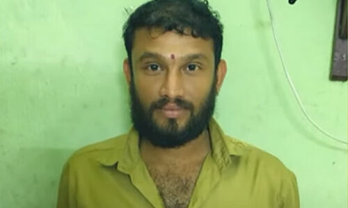 കാട്ടുപന്നി മാംസം വാങ്ങി കഴിച്ച കേസിൽ അറസ്റ്റിലായ യുവാവ് ജാമ്യത്തിലിറങ്ങി ജീവനൊടുക്കി കാട്ടുപന്നി മാംസം വാങ്ങി കഴിച്ച കേസിൽ അറസ്റ്റിലായ യുവാവ് ജാമ്യത്തിലിറങ്ങി ജീവനൊടുക്കി