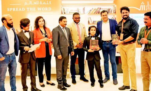 സിലബസുകൾക്കപ്പുറം സ്വാബ്രി ബ്രോസ്