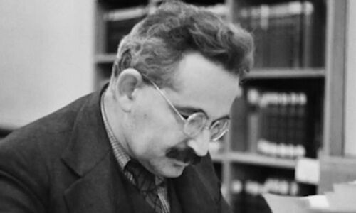 മോ​സ്​​കോ​യു​ടെ ഡ​യ​റി​ക്കു​റി​പ്പു​ക​ൾ; വാ​ൾ​ട്ട​ർ ബെ​ഞ്ച​മി​ന്റെ ‘Moscow Diary’   എ​ന്ന അ​സാ​ധാ​ര​ണ പു​സ്ത​ക​ത്തി​ന്റെ വാ​യ​ന.