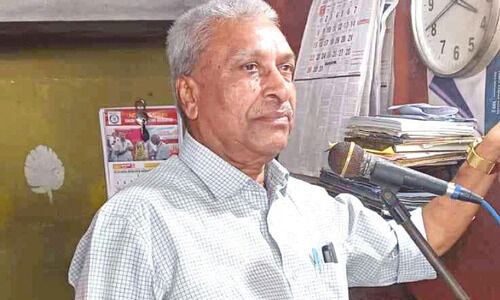 മുണ്ടക്കയം സ്റ്റാൻഡിലെ അറിയിപ്പുകാരന്​ അരനൂറ്റാണ്ടിന്റെ തിളക്കം