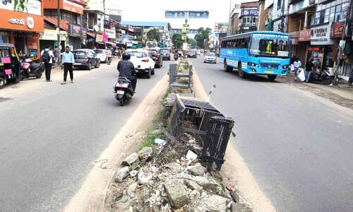 തൃപ്രയാർ ജങ്ഷൻ അപകട മുനമ്പായിട്ട് 10 വർഷം തൃപ്രയാർ ജങ്ഷൻ അപകട മുനമ്പായിട്ട് 10 വർഷം