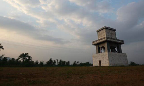 ക​വി​ത: ഒ​റ്റ