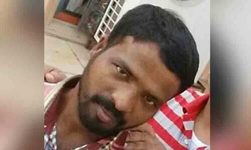 ഉപ്പളയിൽ സ്കൂട്ടറും കാറും കൂട്ടിയിടിച്ച് യുവാവ് മരിച്ചു ഉപ്പളയിൽ സ്കൂട്ടറും കാറും കൂട്ടിയിടിച്ച് യുവാവ് മരിച്ചു