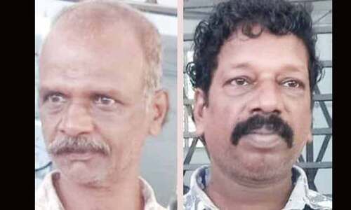 ഒരാൾക്കെതിരെ 160 കേസ്, കൂട്ടാളിക്കെതിരെ 30 കേസ്; ശിക്ഷ കഴിഞ്ഞിറങ്ങി വീണ്ടും മോഷ്ടിച്ചപ്പോൾ പിടിയിലായി; സി.സി.ടി.വിയുടെ ഡി.വി.ആർ എന്ന് കരുതി കട്ടത് ഇൻവർട്ടർ ഒരാൾക്കെതിരെ 160 കേസ്, കൂട്ടാളിക്കെതിരെ 30 കേസ്; ശിക്ഷ കഴിഞ്ഞിറങ്ങി വീണ്ടും മോഷ്ടിച്ചപ്പോൾ പിടിയിലായി; സി.സി.ടി.വിയുടെ ഡി.വി.ആർ എന്ന് കരുതി കട്ടത് ഇൻവർട്ടർ