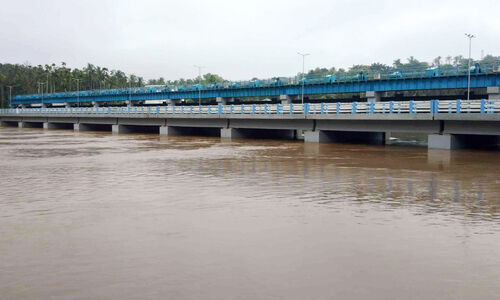 നിർമാണത്തിൽ അപാകത: വെങ്ങാട് മൂതിക്കയം പാലം ഇത്തവണയും വെള്ളത്തിൽ മുങ്ങും നിർമാണത്തിൽ അപാകത: വെങ്ങാട് മൂതിക്കയം പാലം ഇത്തവണയും വെള്ളത്തിൽ മുങ്ങും