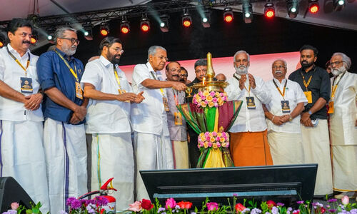 അയ്യപ്പ സംഗമം; സി.പി.എം ലക്ഷ്യം നിറവേറി അയ്യപ്പ സംഗമം; സി.പി.എം ലക്ഷ്യം നിറവേറി