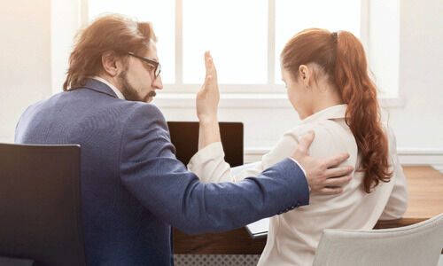 ഇന്ത്യയിൽ ഓരോ മിനിറ്റിലും ഒരു സ്ത്രീ കുറ്റകൃത്യത്തിന് ഇരയാവുന്നു. അറിയാം, തൊഴിലിടങ്ങളിലെ സ്ത്രീ സുരക്ഷയെക്കുറിച്ച്