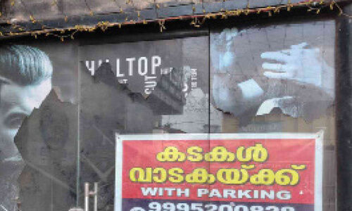 ഉയരപ്പാത നിർമാണം വ്യാപാരികൾക്ക്​ ഇരുട്ടടിയായി; വ്യാപാര സ്ഥാപനങ്ങൾ പലതും അടച്ചുപൂട്ടി