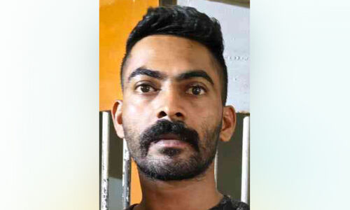 അച്ഛനെയും മകനെയും സുഹൃത്തിനെയും ആക്രമിച്ച സംഭവം: പ്രതി പിടിയിൽ