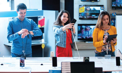 കീശ കീറാത്ത ടാബുകളും പുത്തൻ സ്മാർട്ട്ഫോണുകളും പരിചയപ്പെടാം