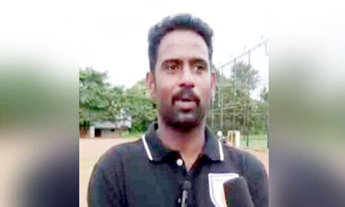 ദേശീയ ഫുട്ബാൾ റഫറിയായി മപ്പാട്ടുകര സ്വദേശി സ്വലാഹുദ്ദീൻ ദേശീയ ഫുട്ബാൾ റഫറിയായി മപ്പാട്ടുകര സ്വദേശി സ്വലാഹുദ്ദീൻ