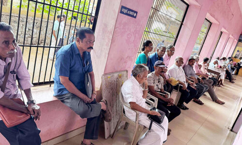 സെർവർ തകരാർ; ട്രഷറി പ്രവർത്തനം നിലച്ചു