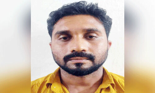 കാ​റി​ൽ​നി​ന്ന് 25 ഗ്രാം ​എം.​ഡി.​എം.​എ ​ക​ണ്ടെ​ത്തി; ​ഒ​ളി​വി​ൽ പോ​യ പ്ര​തി പിടിയിൽ