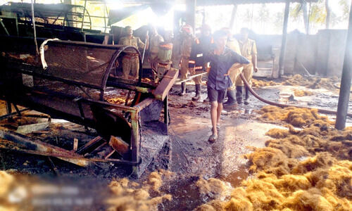 വാഴമുട്ടത്ത് ചകിരി ഫാക്ടറിയിൽ വൻ തീപിടിത്തം