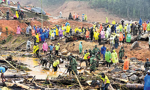 സമാനതകളില്ലാത്ത രക്ഷാദൗത്യം സമാനതകളില്ലാത്ത രക്ഷാദൗത്യം