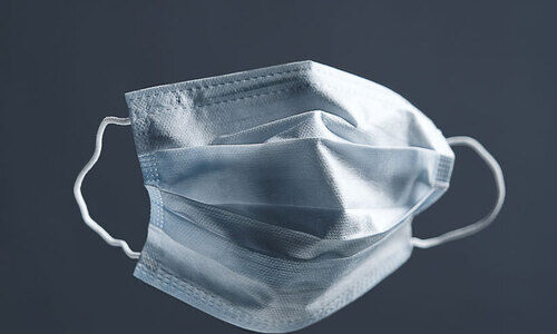 മാസ്​കിൽ ഒതുങ്ങി കോവിഡ്​ മാനദണ്ഡം; രോഗവ്യാപനത്തിന്​ പഴുതേറെ