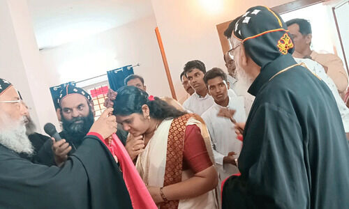 വനം വകുപ്പ് കസ്റ്റഡിയിൽ മരിച്ച മത്തായിയുടെ കുടുംബം സ്വന്തം കൂരയിൽ അന്തിയുറങ്ങും വനം വകുപ്പ് കസ്റ്റഡിയിൽ മരിച്ച മത്തായിയുടെ കുടുംബം സ്വന്തം കൂരയിൽ അന്തിയുറങ്ങും