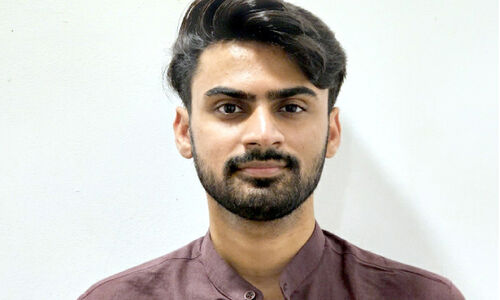 അർബുദത്തിനെതിരെ യൂസഫിന്റെ പോരാട്ടം അർബുദത്തിനെതിരെ യൂസഫിന്റെ പോരാട്ടം