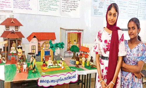 ജില്ല ശാസ്ത്രോത്സവം; തൊ​ട്ടു​കൂ​ടാ​യ്മ​യി​ൽ​നി​ന്ന് കേ​ര​ളം വ​ള​ർ​ന്ന​തി​ന്റെ ച​രി​ത്ര സ്മൃ​തി​ക​ൾ