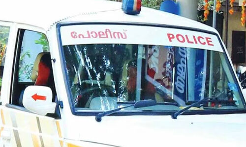 ഓട്ടിസം ബാധിച്ച ആറുവയസ്സുകാരന് ക്രൂരമർദനം, കേസെടുത്തു; അധ്യാപികയായ രണ്ടാനമ്മ ഒളിവിൽ